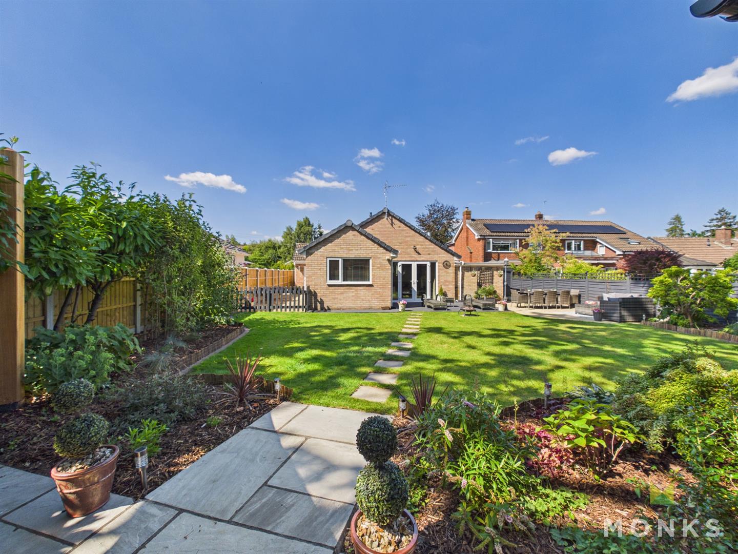11 Hampton Close, Oswestry, SY11 1SL For Sale